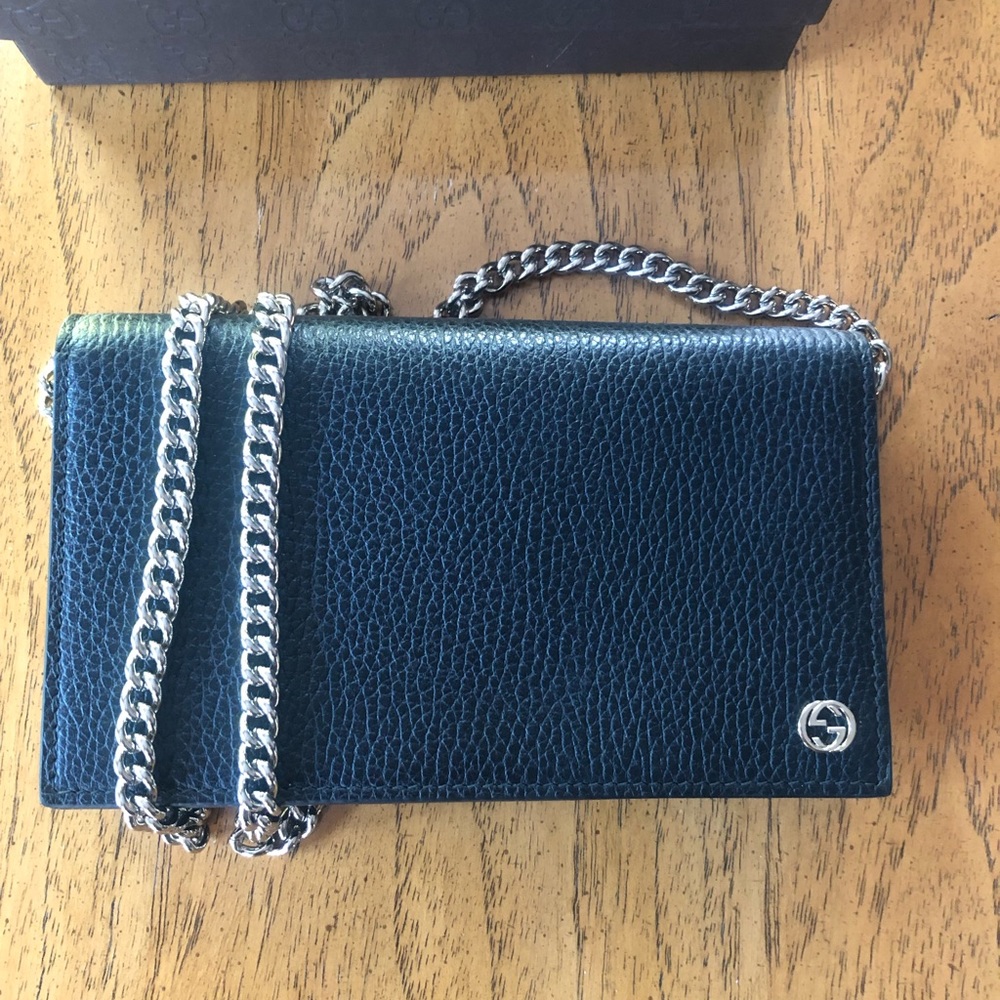 🛑SOLD🛑Gucci GG Wallet On A Chain